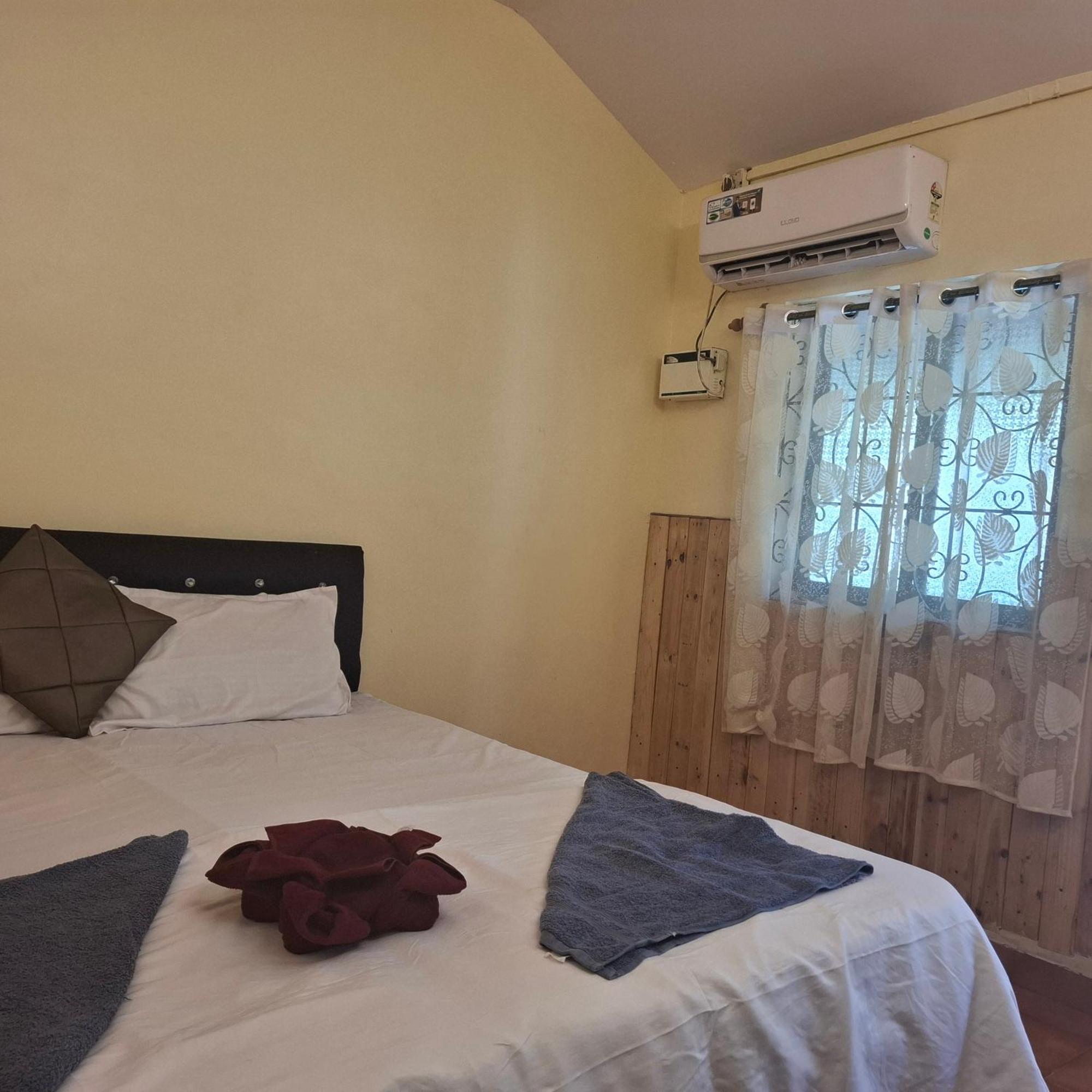 Ave Maria Guesthouse Colva Bagian luar foto