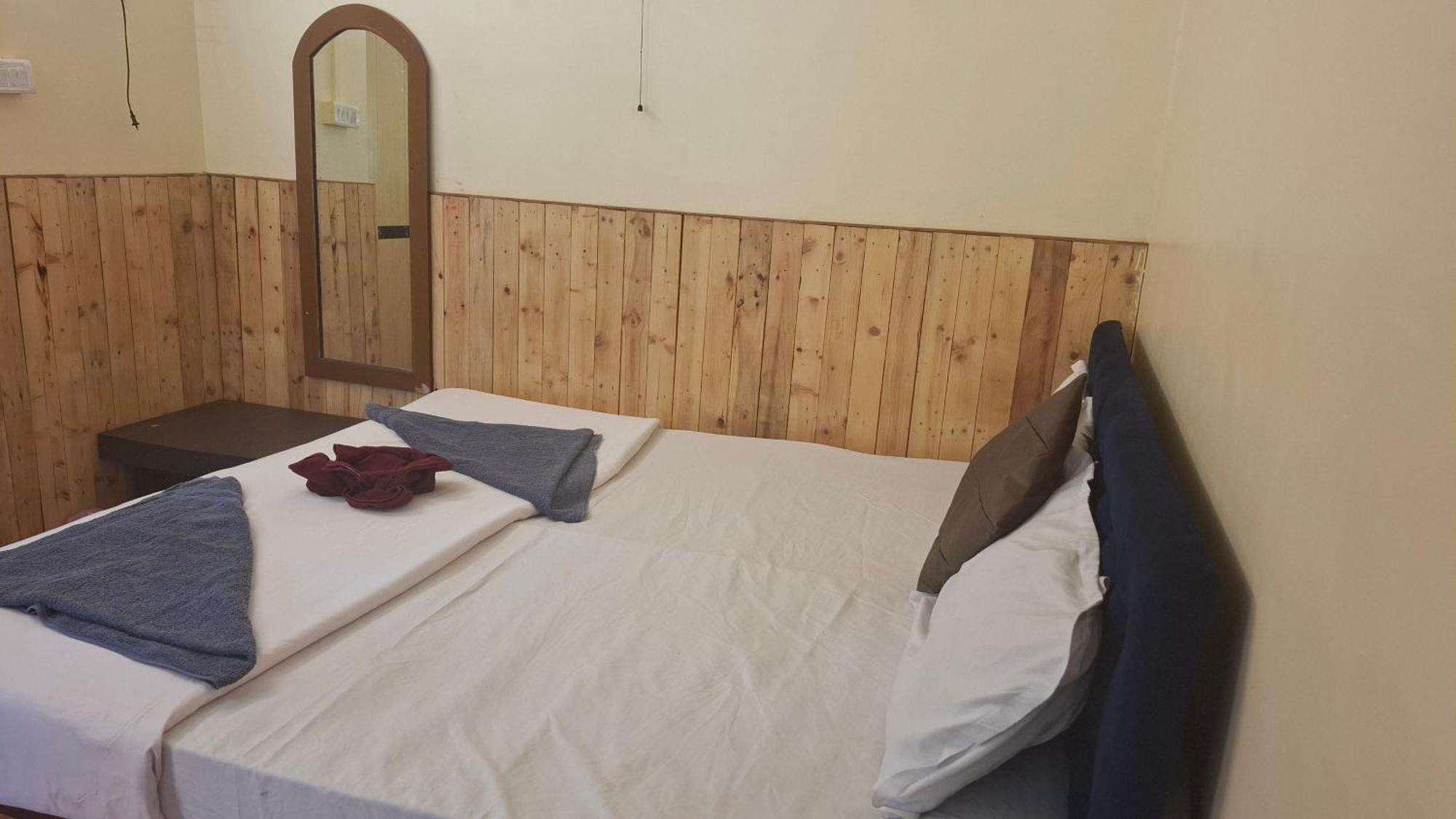 Ave Maria Guesthouse Colva Bagian luar foto