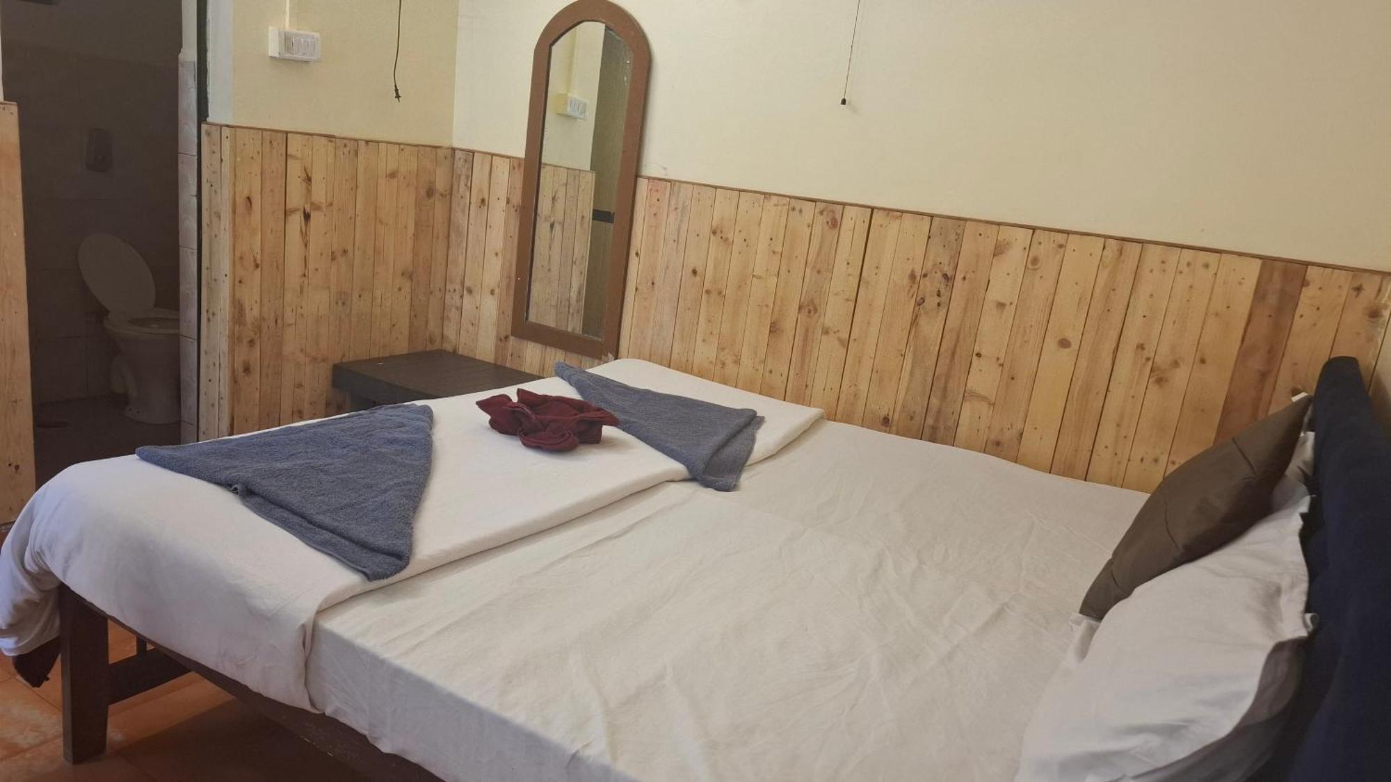 Ave Maria Guesthouse Colva Bagian luar foto