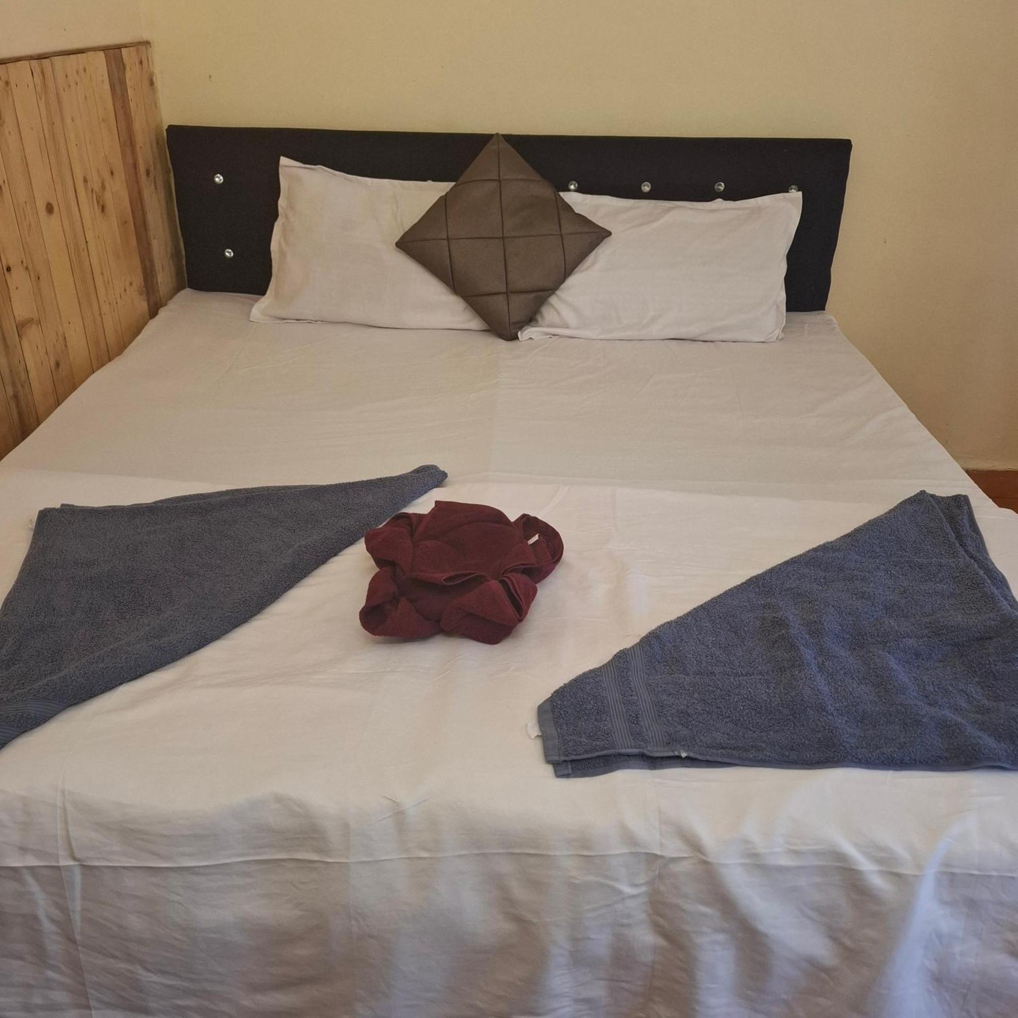 Ave Maria Guesthouse Colva Bagian luar foto